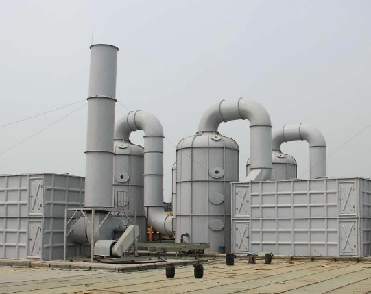 河南洛陽萬達玻璃鋼脫硫塔